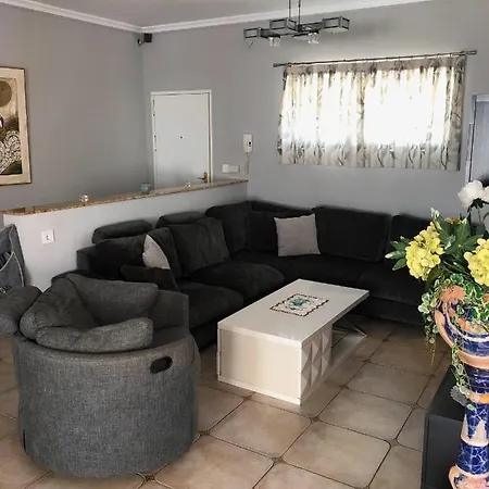 El Paraiso Vila